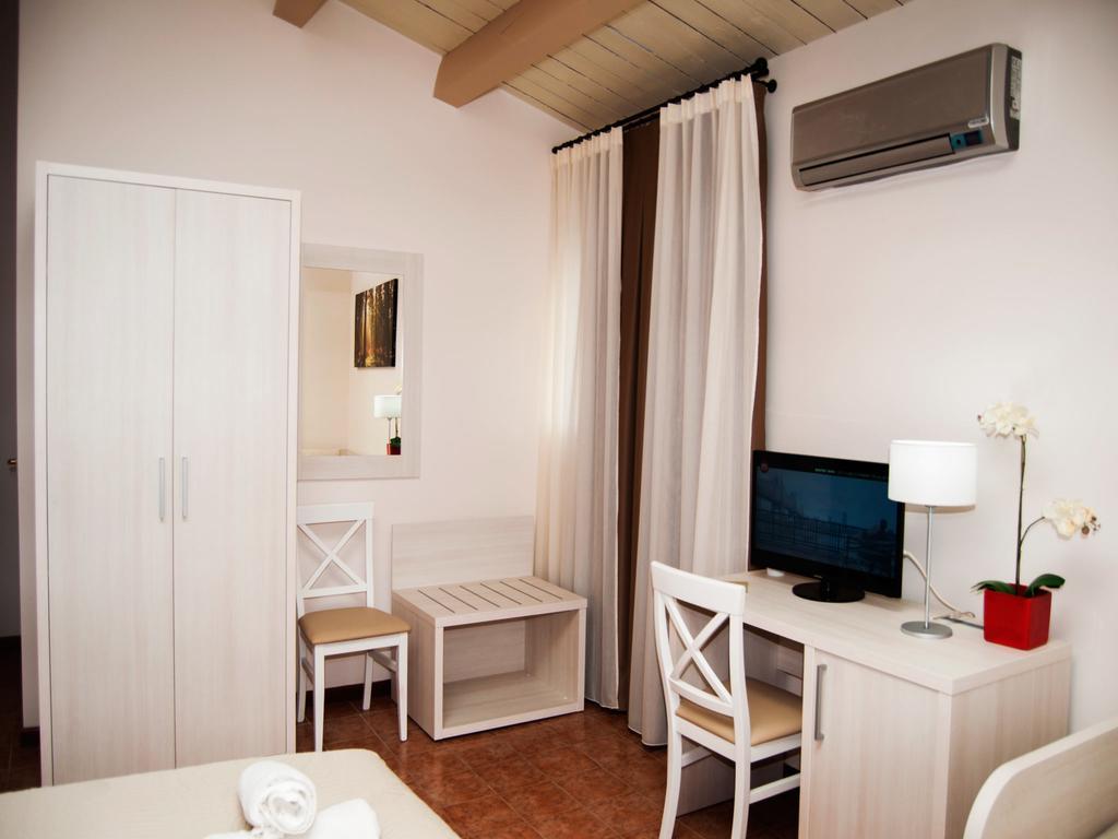 Torre Di Renda Guest House Piazza Armerina Bagian luar foto