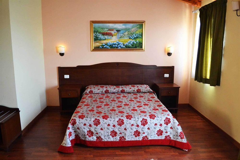 Torre Di Renda Guest House Piazza Armerina Bagian luar foto