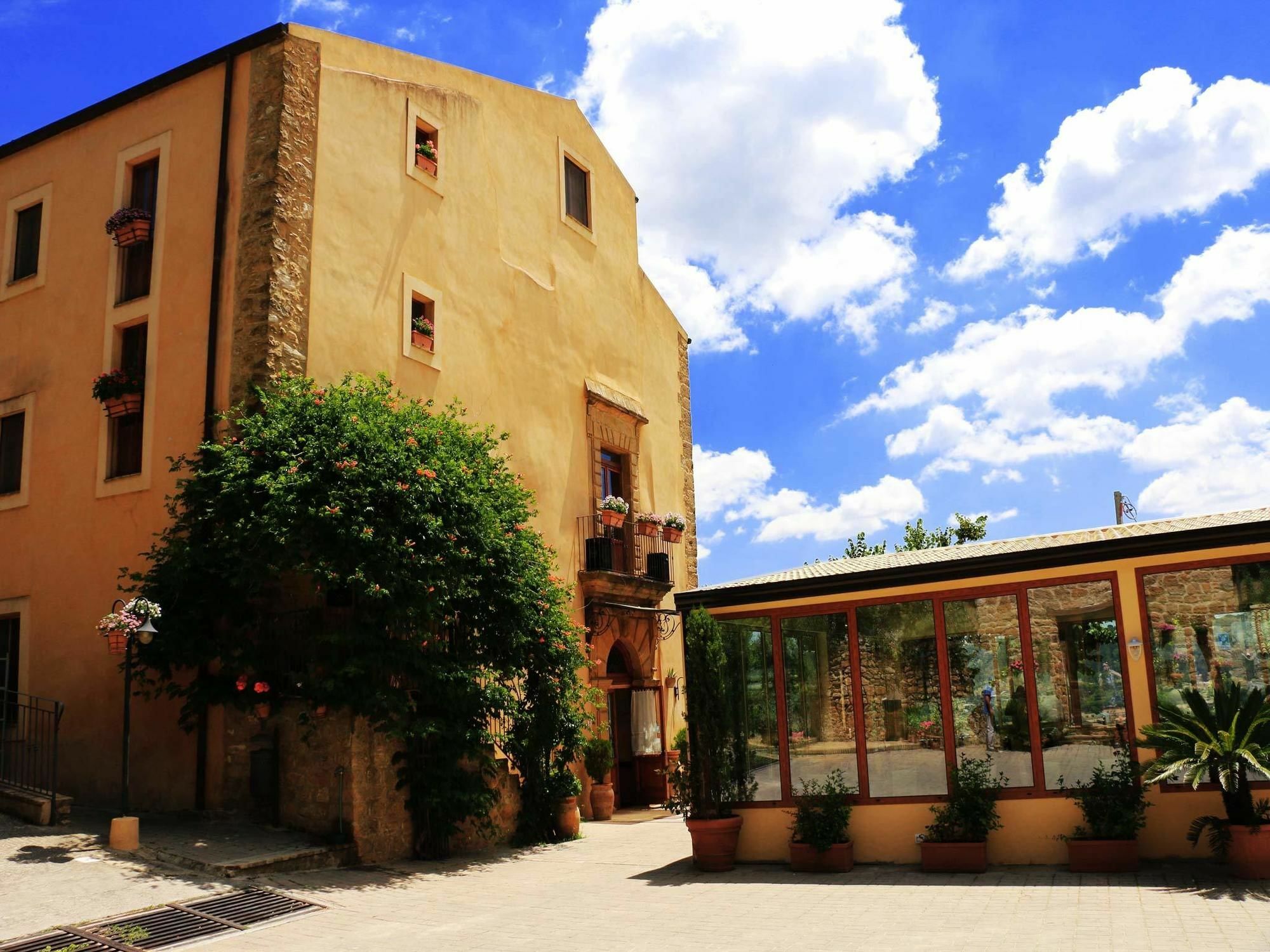 Torre Di Renda Guest House Piazza Armerina Bagian luar foto